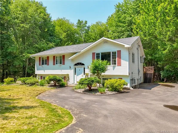 100 Rockwood Way, Saint Marys, NB E3A 6X4