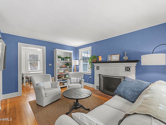 2nd image of 8 Lukeman Ln
