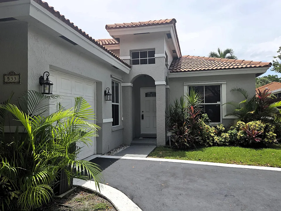 533 NW 47th Ave