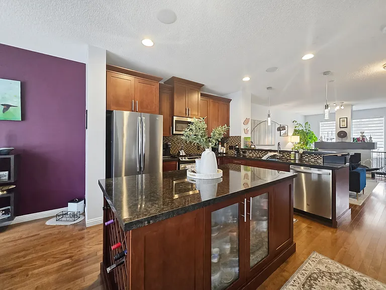 2634 McLean Ave SW — Photo 5