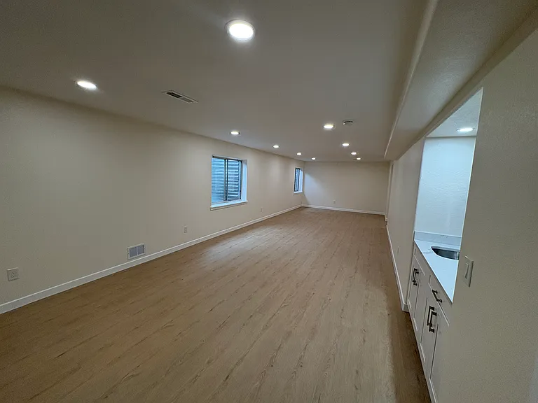 736 Club Cir — Photo 26
