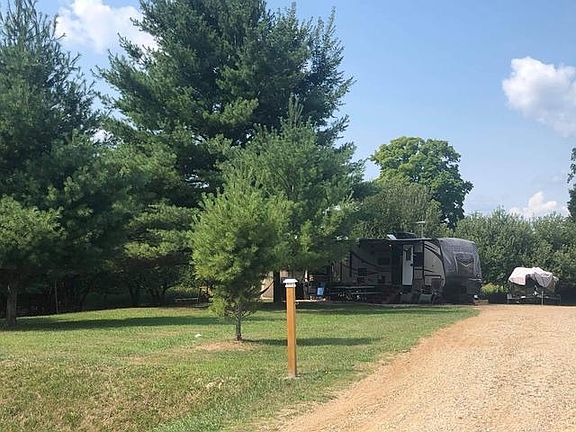 3rd image of 5665 Brassie Ct