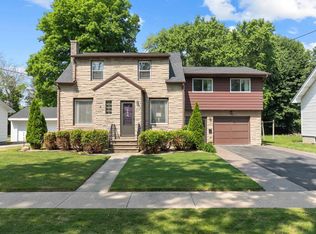 1515 N Graceland Ave, Appleton, WI 54911
