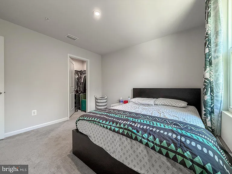 91 Goldspire Dr — Photo 36