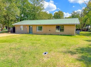 609 NW 5th St, Kerens, TX 75144