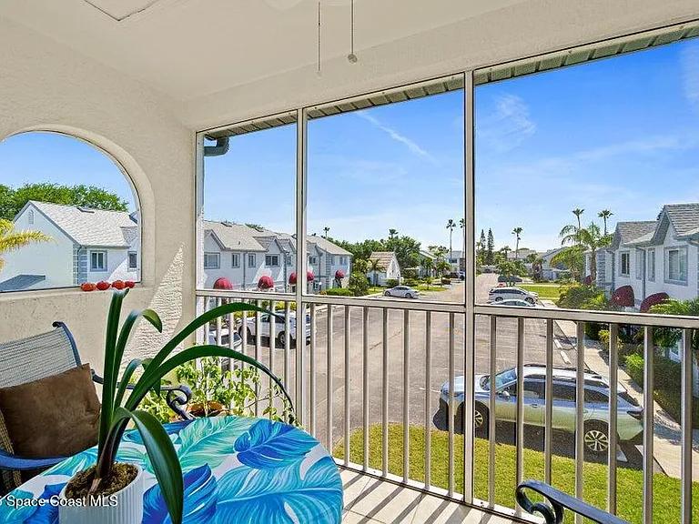 347 Ocean Park Ln — Photo 14