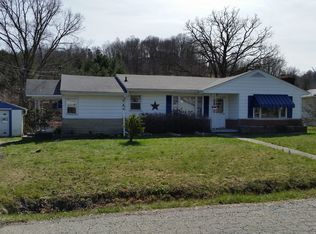 5426 Medcalf Rd, Ashland, KY 41102