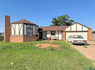 2105 Castle Ct, Clovis, NM 88101