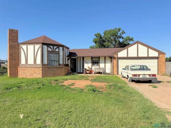 2105 Castle Ct, Clovis, NM 88101