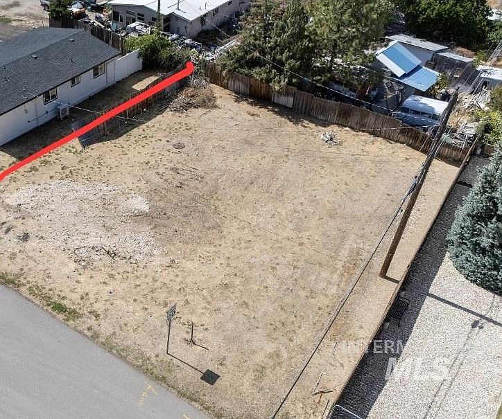 1st image of 975 Patrick Ave