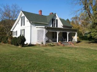 208 Tennessee Ave, Bluff City, TN 37618