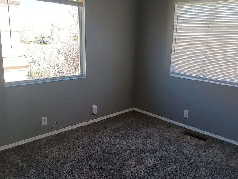 7040 Husky Dr NE — Photo 9