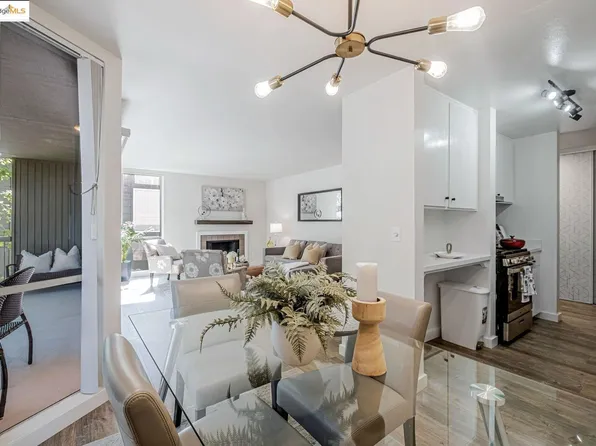 2700 Le Conte Ave #301, Berkeley, CA 94709