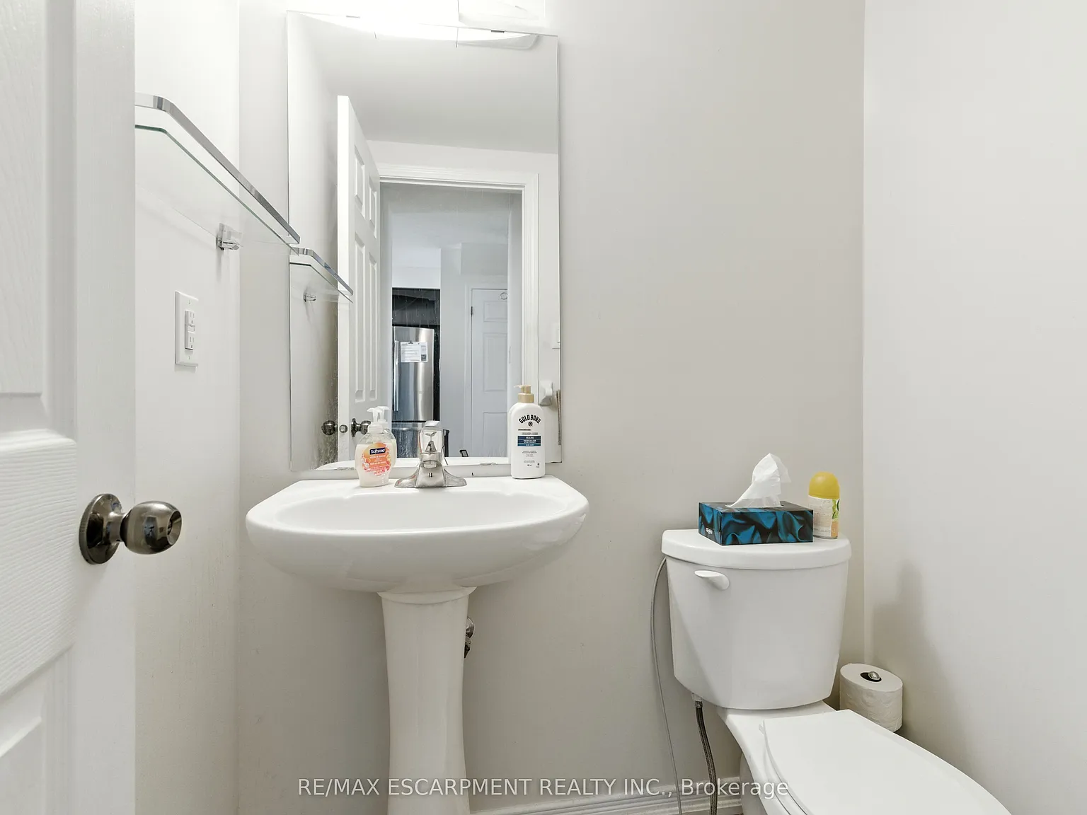 3 bed, $2,500 — Photo 3