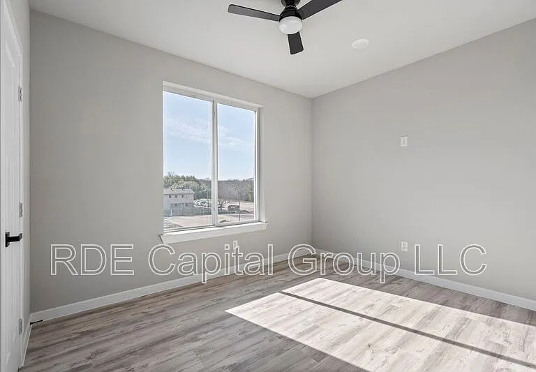 948 Corinth Street Rd #3 — Photo 14