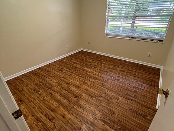 bedroom #1
