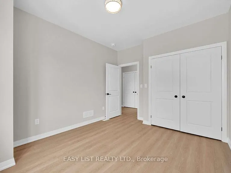 115 Ivy Cres — Photo 19
