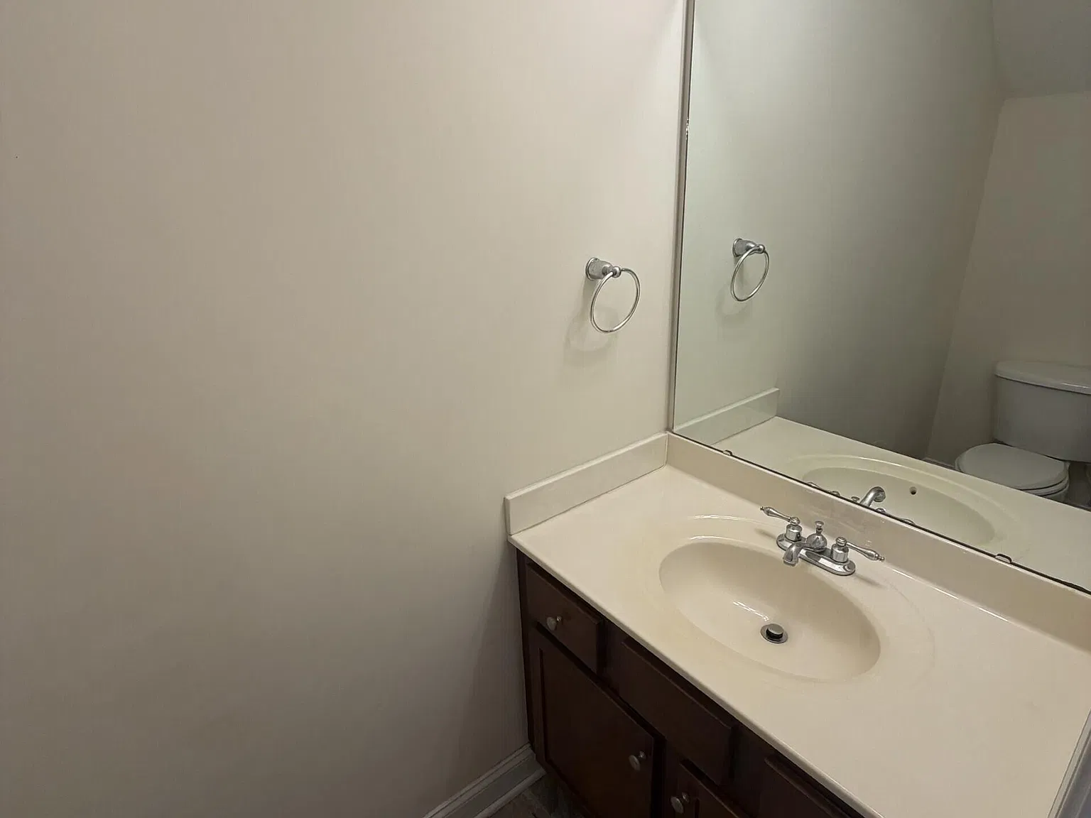 2 bed, 1.5 bath, $1,250 — Photo 4