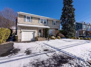 1589 Beech St, Wantagh, NY 11793