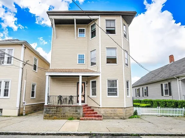 82 Eugenia St, New Bedford, MA 02745