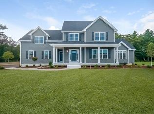 12 Robin Ter, Pembroke, MA 02359