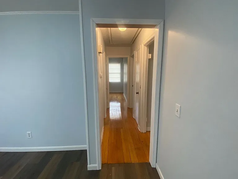 221 Ramblewood Dr — Photo 10