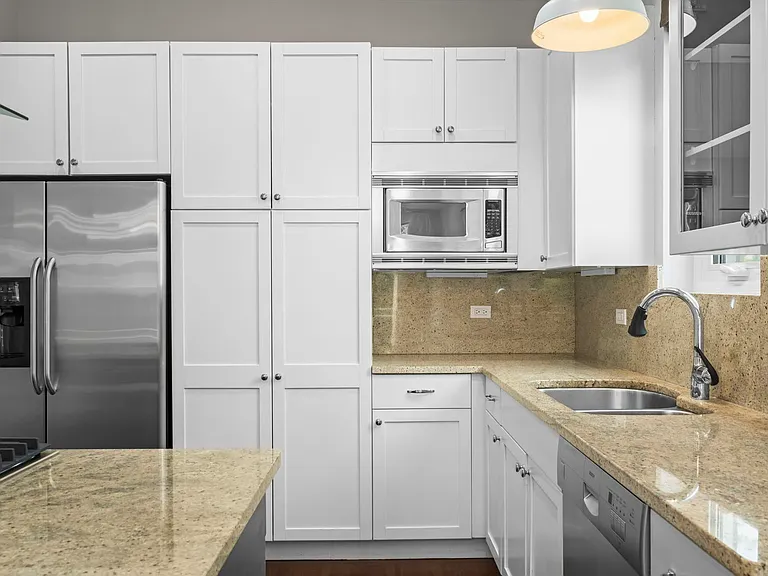 876 N Hermitage Ave #3 — Photo 14