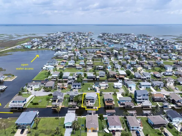 16627 Bermuda Way, Jamaica Beach, TX 77554