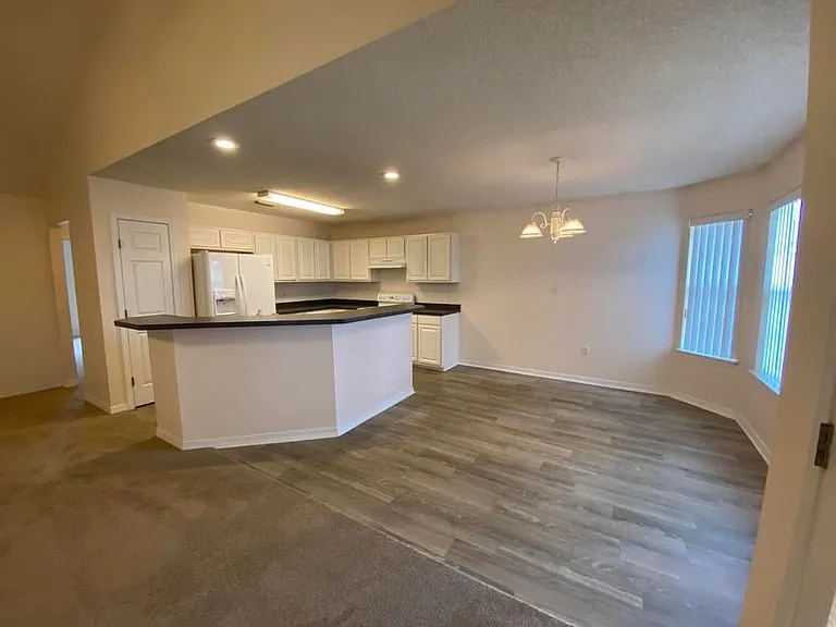 6728 Leisure St — Photo 9