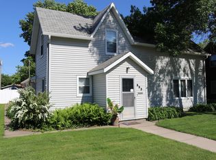 332 5th Ave NE, Valley City, ND 58072