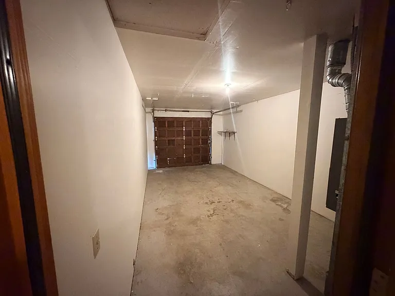 4389 Imperial Dr — Photo 26