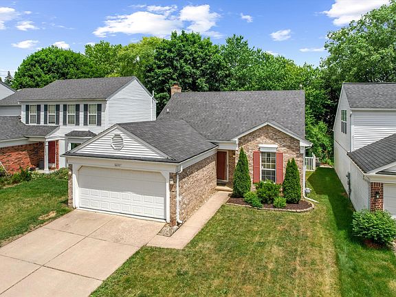 2nd image of 3077 Turnberry Ln