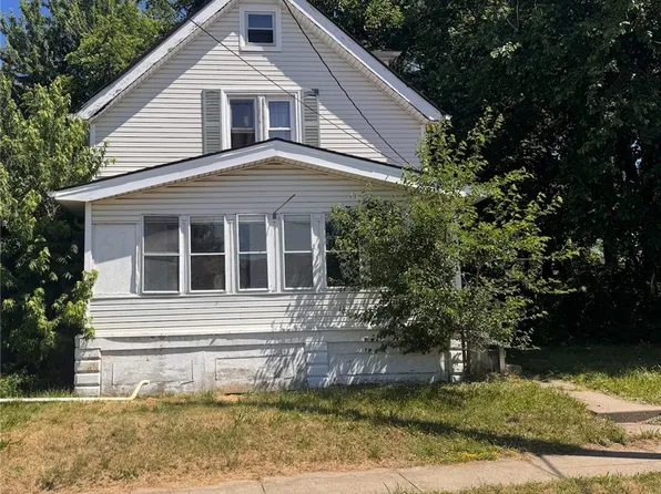 7415 Canton Ave, Cleveland, OH 44105