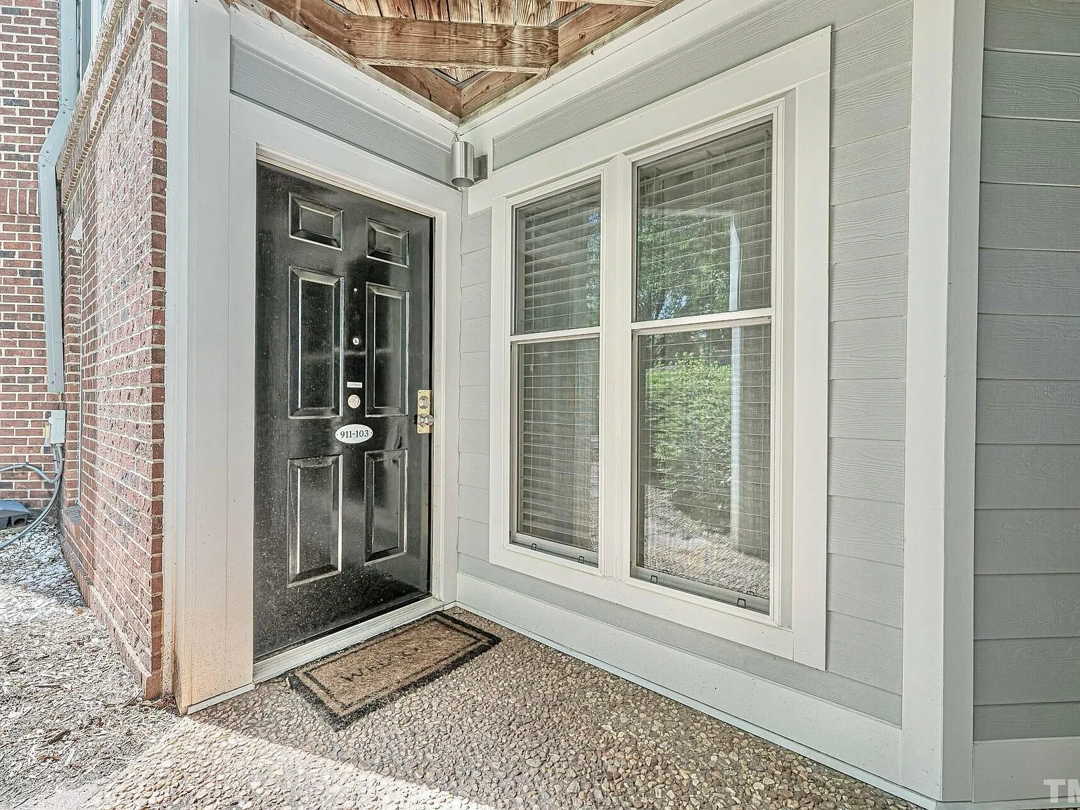 2 bed, 2.0 bath, 1120 sqft, $2,050 — Photo 4