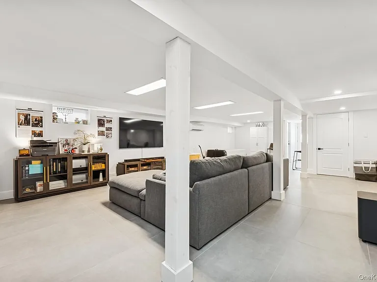 139 Gibson Blvd — Photo 18