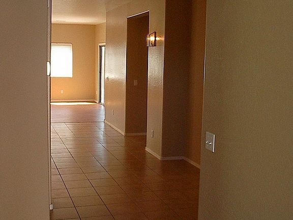 4th image of 17031 W Saguaro Ln