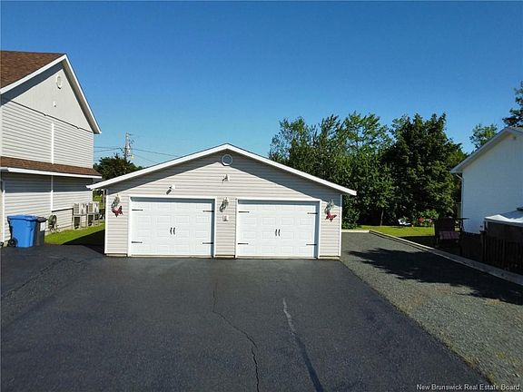 5th image of 280 Sunset Dr