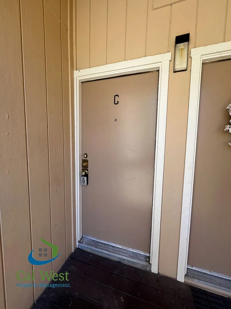 $2995 - 2 Bedroom, 2 Bath Upstairs Condo in Santa Clara! — Photo 3