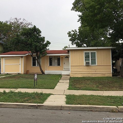 1st image of 251 Englewood Dr