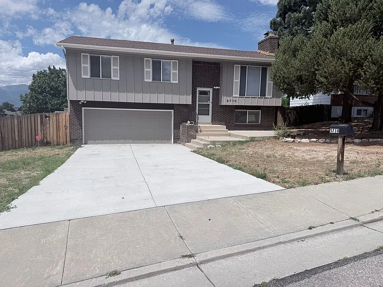 5710 Eldora Dr — Photo 1
