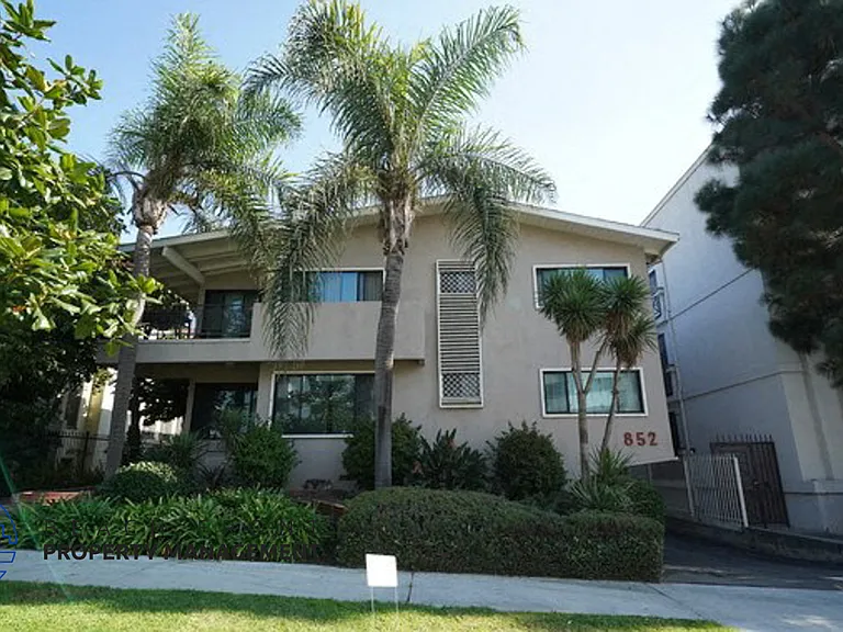 852 S Lucerne Blvd — Photo 6