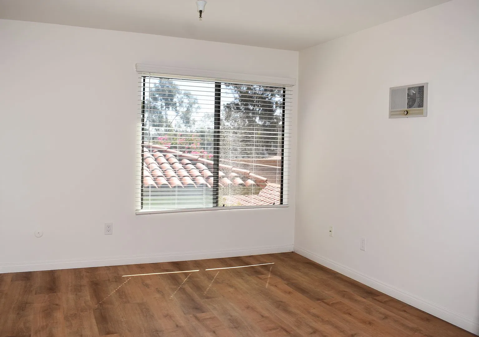 1 bed, 378 sqft, $1,650 — Photo 4