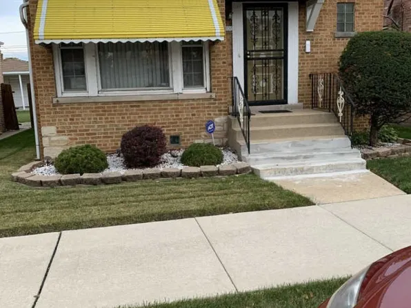 10018 S South Park Ave, Chicago, IL 60628
