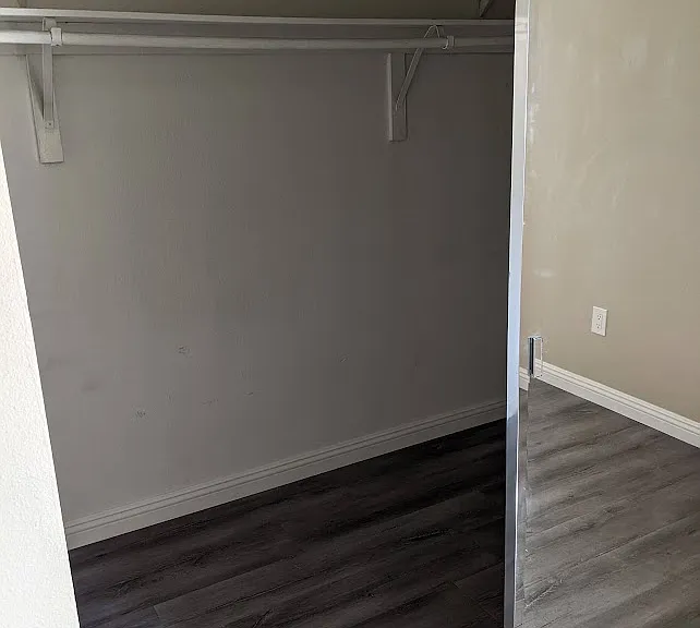 BR 2 closet