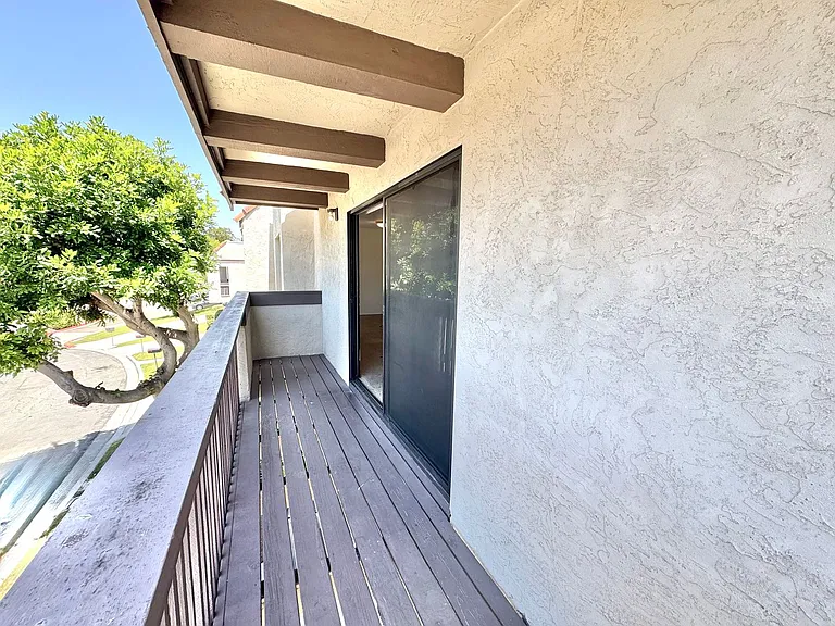 6664 Reservoir Ln — Photo 15