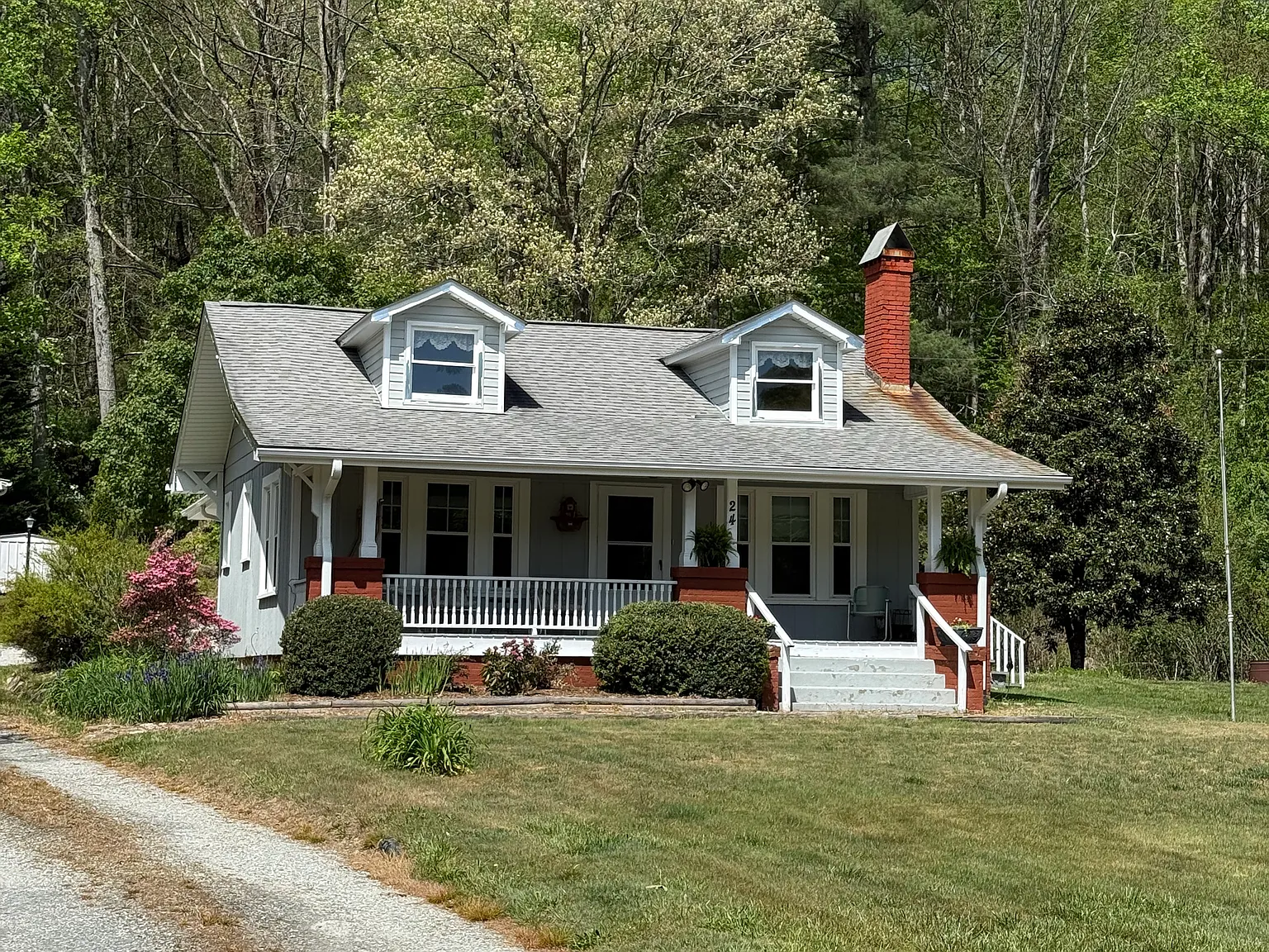 2 bed, 1000 sqft, $1,950 — Photo 1
