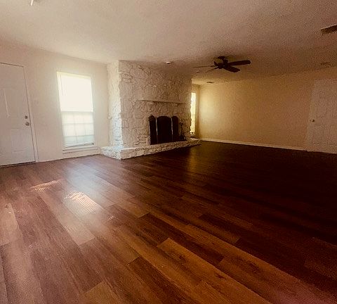 5th image of 5038 Bryndale Ave