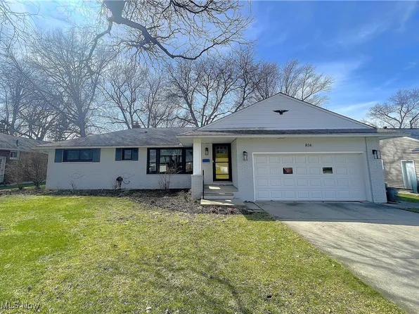 856 Stanwell Dr, Highland Heights, OH 44143