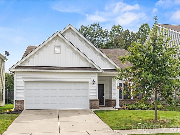 2nd image of 9022 Evercrisp Ln