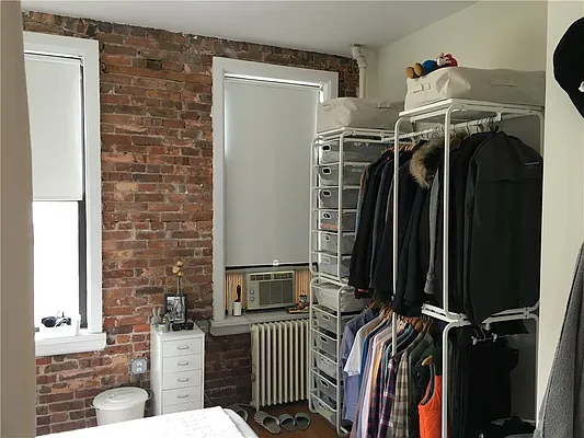 Rented by R New York | media 6